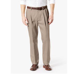 Dockers Men's Pleated Signature Classic Creased Khaki